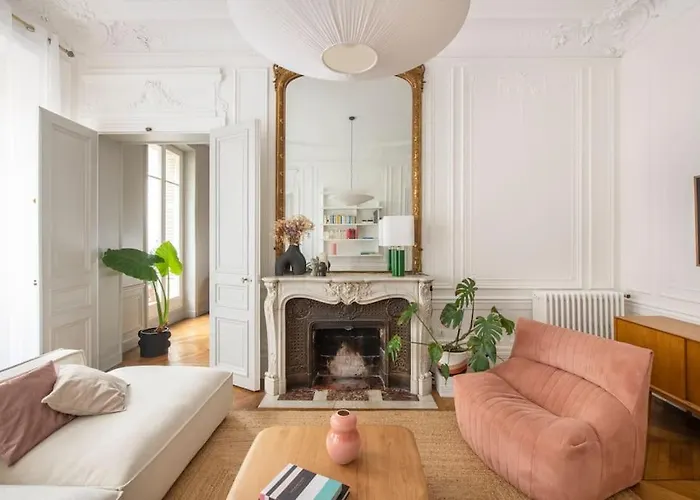 Haussmannien 156M2 Avec Balcon Filant
