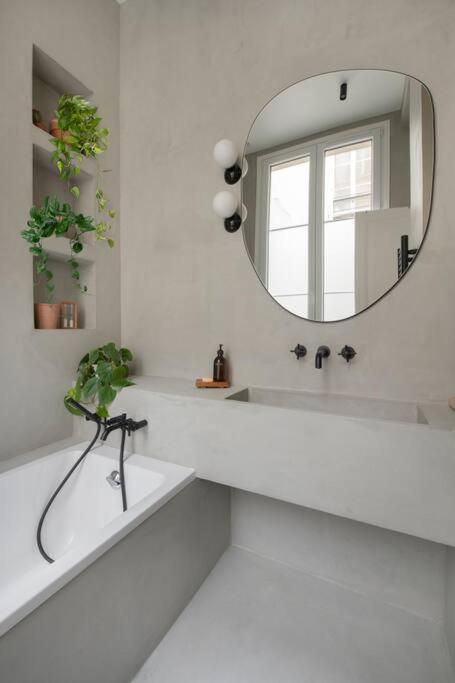 Appartamento Haussmannien 156m2 Avec Balcon Filant *